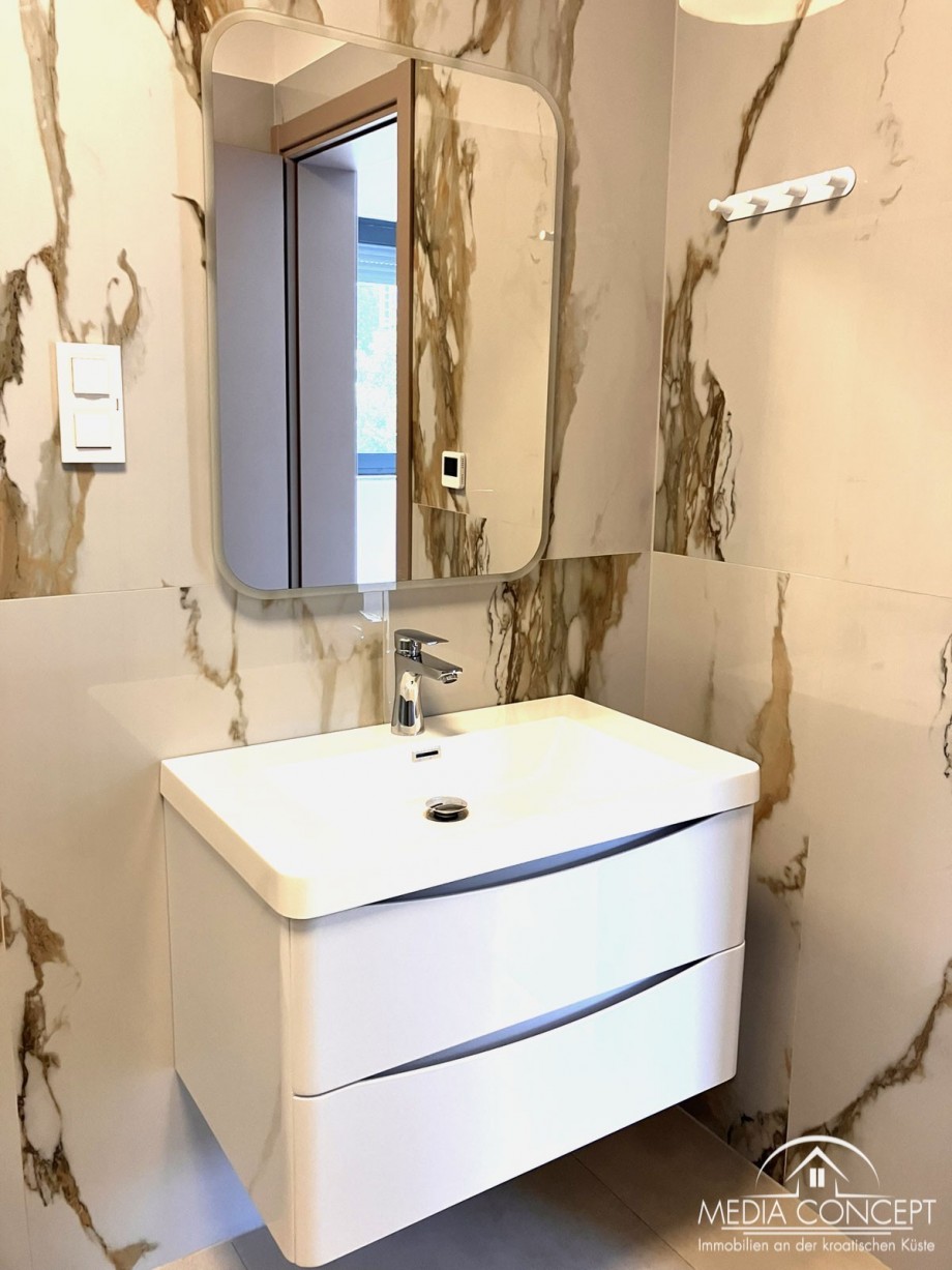 Wohnung in erste Reihe zum Meer, Novi Vinodolski, Foto 20