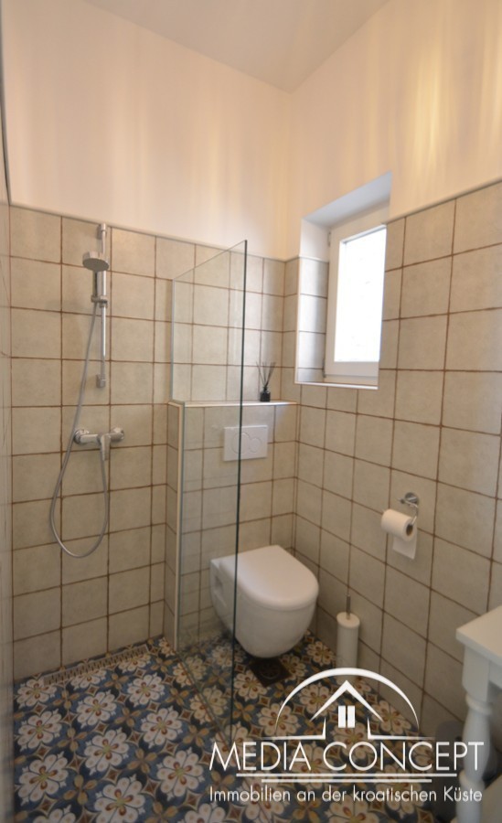 Traumlage! - Ausgezeichnetes Einfamilienhaus in der 1. Reihe zum Meer, Novi Vinodolski, Foto 26