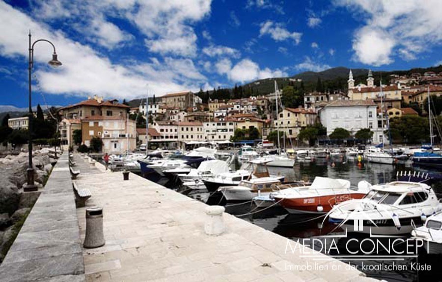 Eine Villa in Traumlage mit Blick auf den Hafen und die gesamte Bucht, Opatija, Foto 2