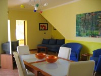 Haus mit fünf Wohneinheiten 7