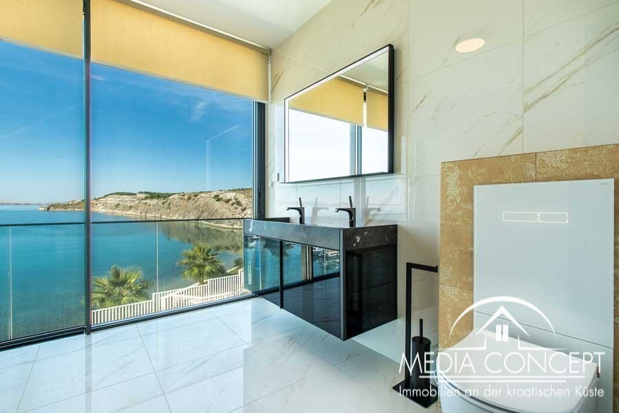 Traumhafte Familienvilla in der 1. Reihe zum Meer, Zadar, Foto 27