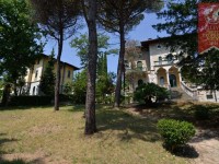 Repräsentative Villa aus Jahrhundertwende in der ersten Reihe zum Meer 4