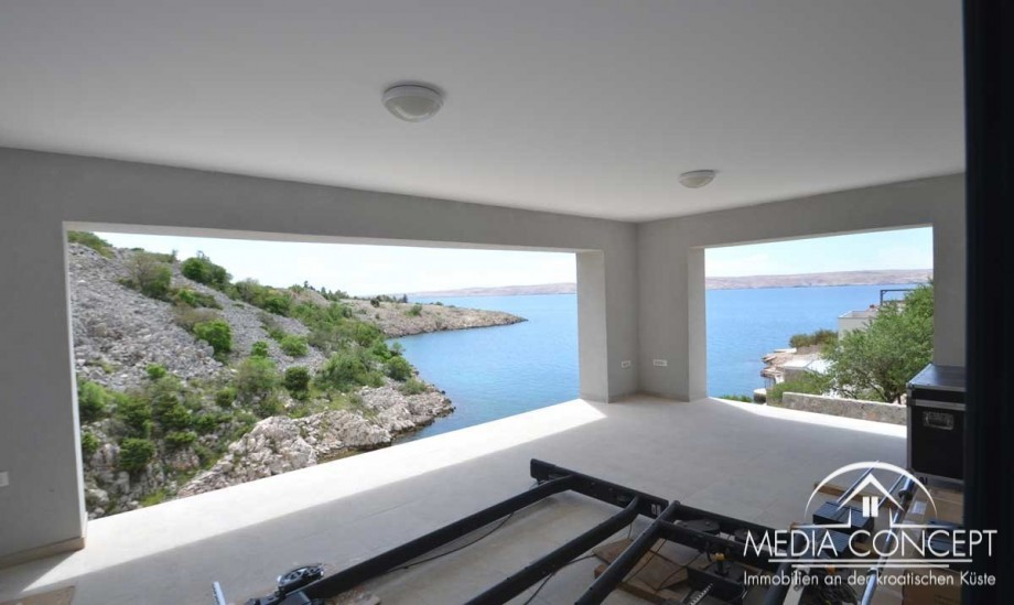 Villa in der erste Reihe am Meer mit eigenem Bootssteg, Karlobag, Foto 5