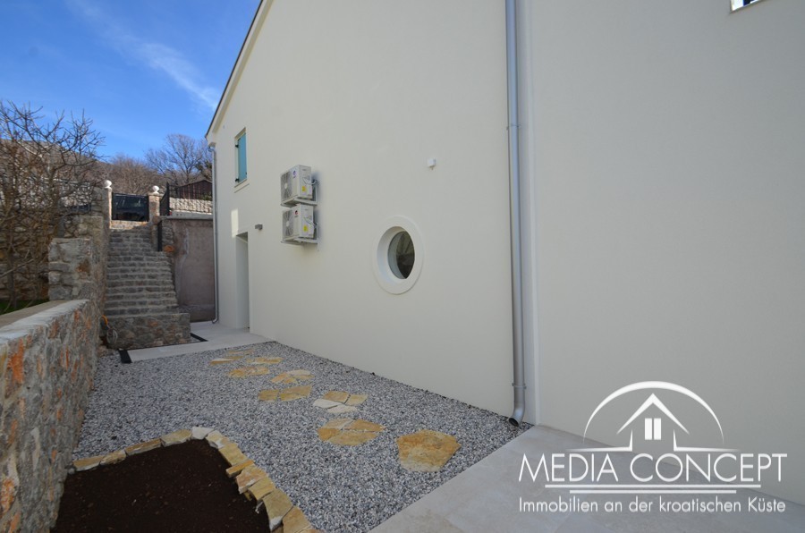 Traumlage! - Ausgezeichnetes Einfamilienhaus in der 1. Reihe zum Meer, Novi Vinodolski, Foto 34