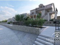 Villa mit drei Appartement in der 1. Reihe zum Meer 2