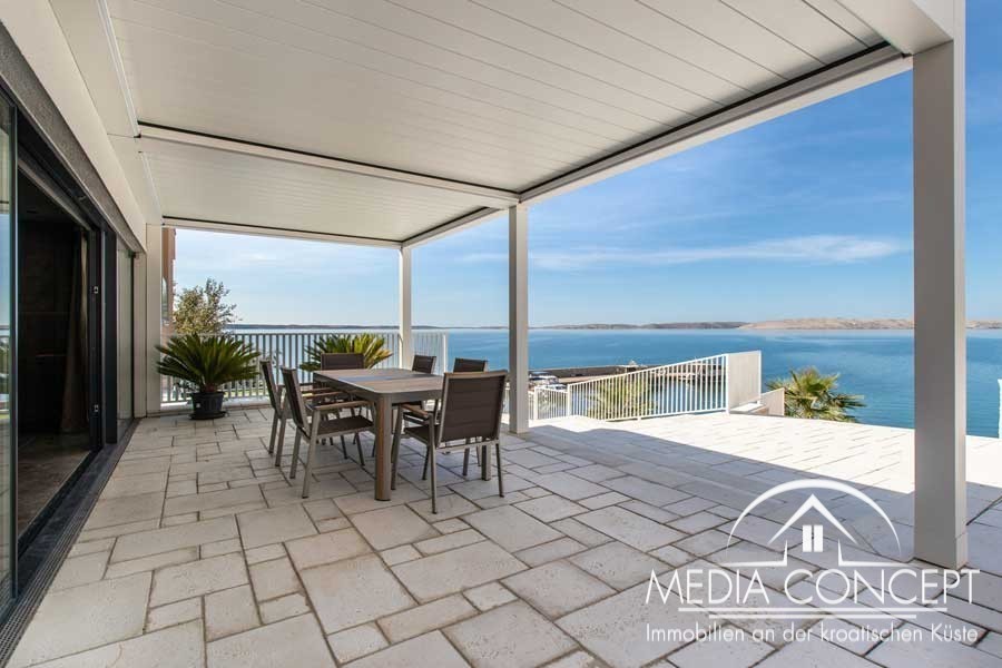 Traumhafte Familienvilla in der 1. Reihe zum Meer, Zadar, Foto 4