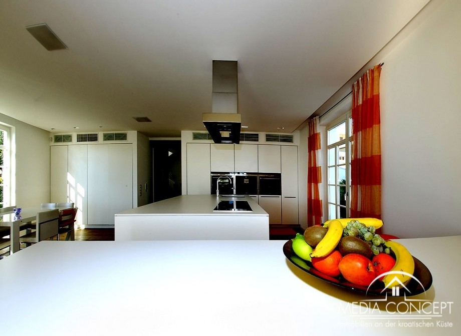 Moderne Villa in Zadar, erste Reihe zum Meer, Zadar, Foto 32