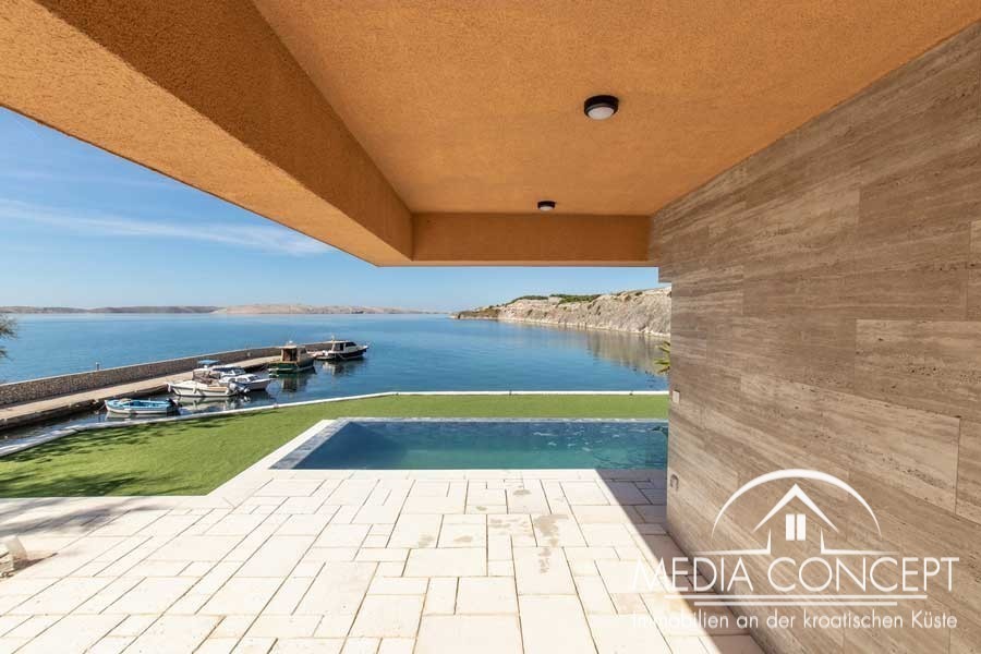 Traumhafte Familienvilla in der 1. Reihe zum Meer, Zadar, Foto 6