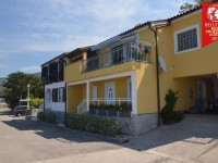 Erste Meereslinie – Freistehendes Haus mit vier Ferienwohnungen und hervorragendem Investitionspotenzial 25
