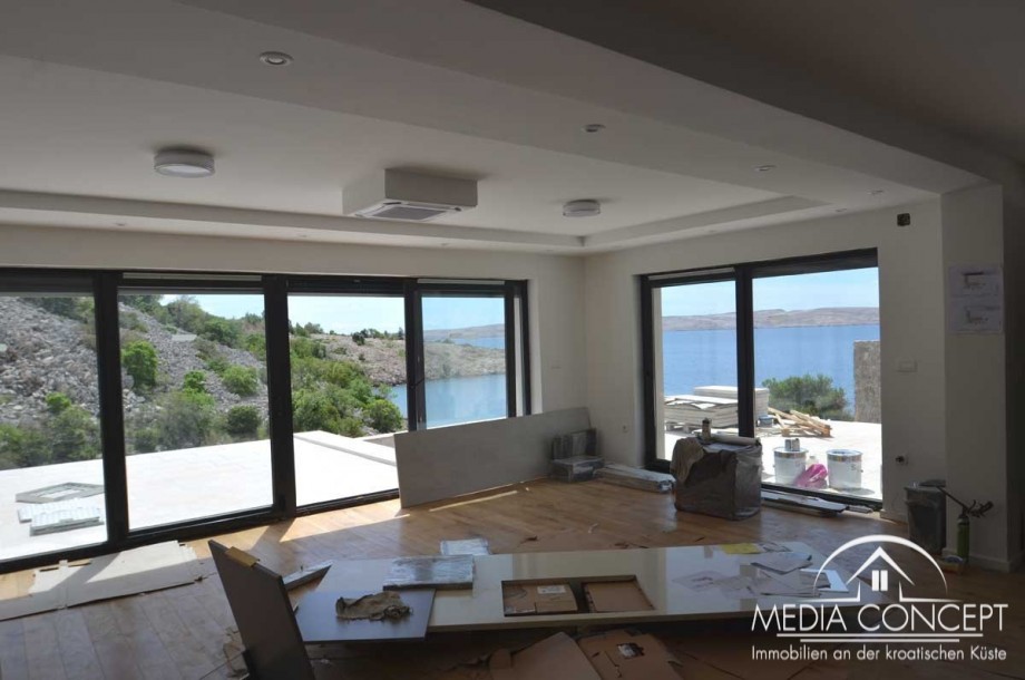 Villa in der erste Reihe am Meer mit eigenem Bootssteg, Karlobag, Foto 14