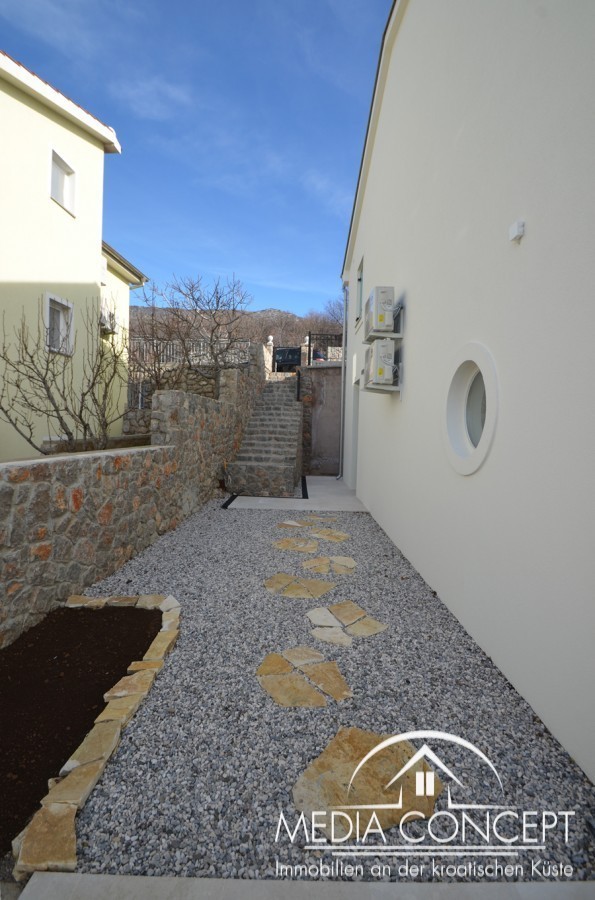 Traumlage! - Ausgezeichnetes Einfamilienhaus in der 1. Reihe zum Meer, Novi Vinodolski, Foto 35