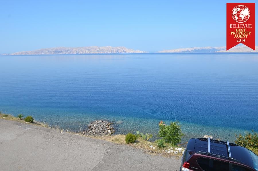 Erste Meereslinie – Freistehendes Haus mit vier Ferienwohnungen und hervorragendem Investitionspotenzial, Crikvenica, Foto 1