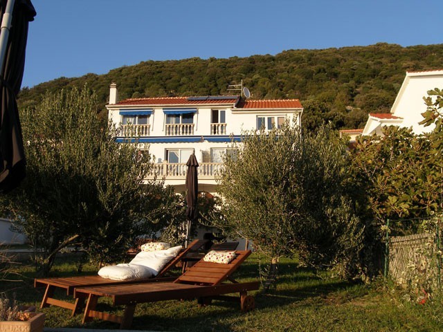 Haus mit fünf Wohneinheiten, Rab - Erste Reihe am Meer mit Anlegesteg, Foto 3