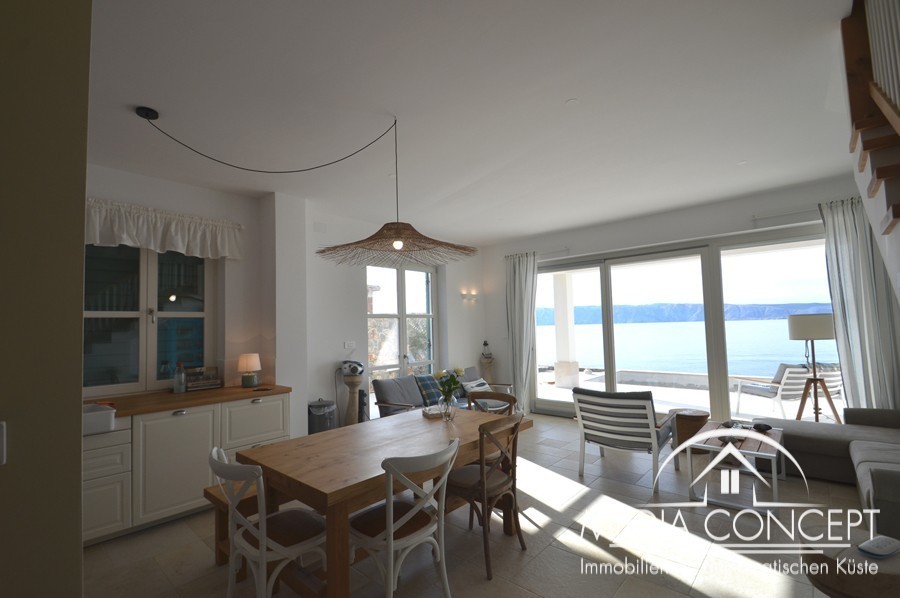Traumlage! - Ausgezeichnetes Einfamilienhaus in der 1. Reihe zum Meer, Novi Vinodolski, Foto 5
