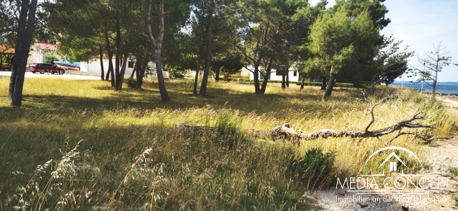 Bauland mit zwei Genehmigungen für Luxusvillen – 1.622 m², Investitionsmöglichkeit, Zadar, Foto 3