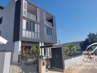 Moderne Wohnung im Erdgeschoß erste Reihe am Meer 10