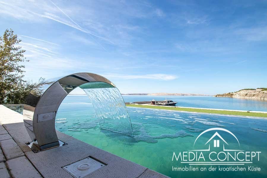 Traumhafte Familienvilla in der 1. Reihe zum Meer, Zadar, Foto 7