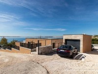 Traumhafte Familienvilla in der 1. Reihe zum Meer 37