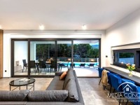 Wunderschöne authentische Villa in einzigartiger Lage 11