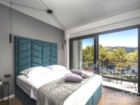 Wunderschöne authentische Villa in einzigartiger Lage 20