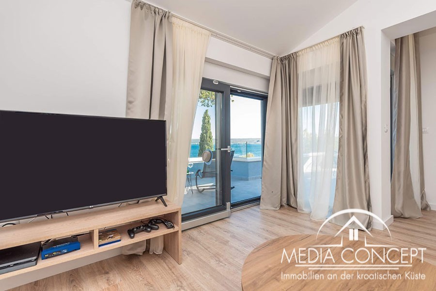 Villa in erste Reihe zum Meer, Zadar, Foto 9