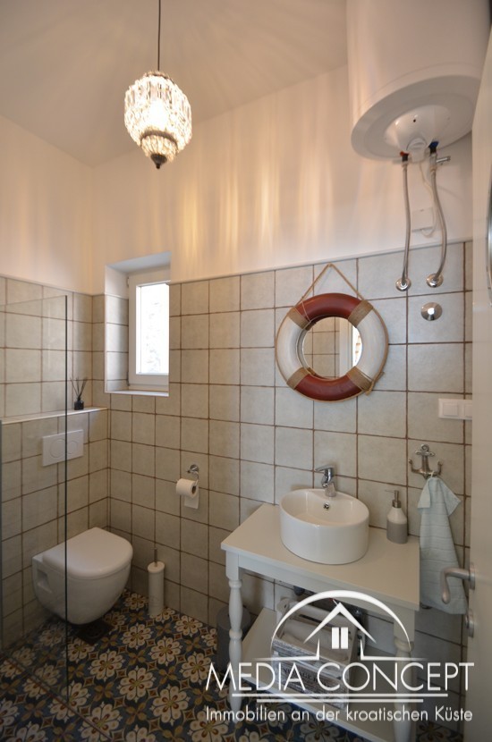 Traumlage! - Ausgezeichnetes Einfamilienhaus in der 1. Reihe zum Meer, Novi Vinodolski, Foto 27