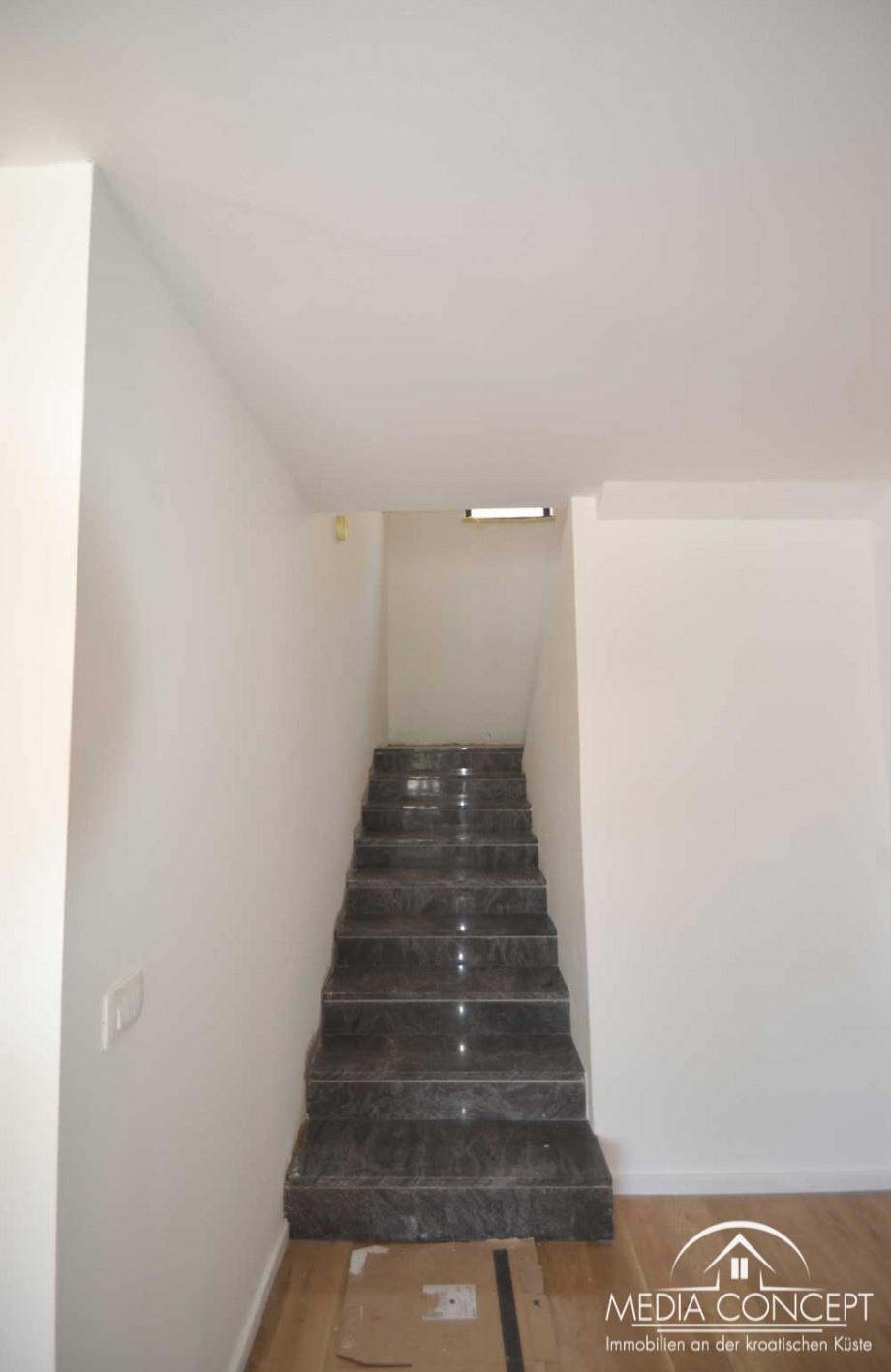 Villa in der erste Reihe am Meer mit eigenem Bootssteg, Karlobag, Foto 21