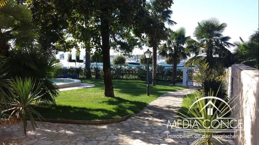 Phantastische Villa in der ersten Reihe zum Meer, West-Seite Istriens, Foto 4