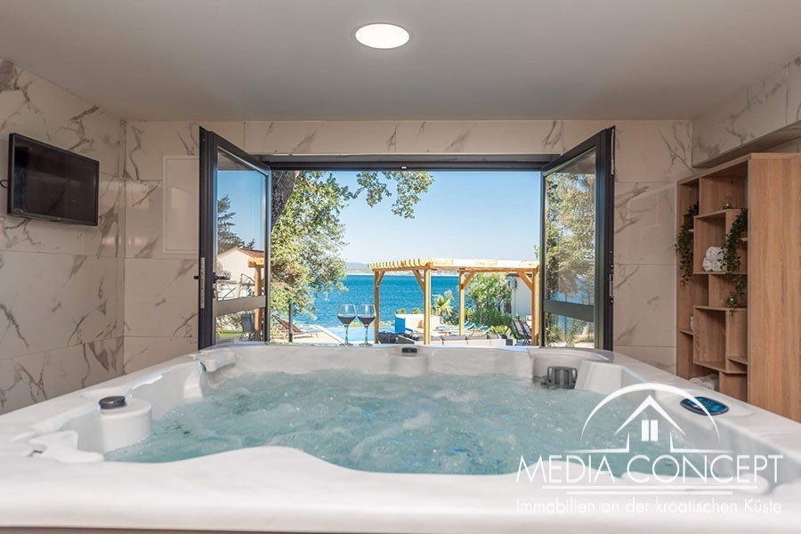Villa in erste Reihe zum Meer, Zadar, Foto 11