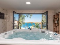 Villa in erste Reihe zum Meer 11