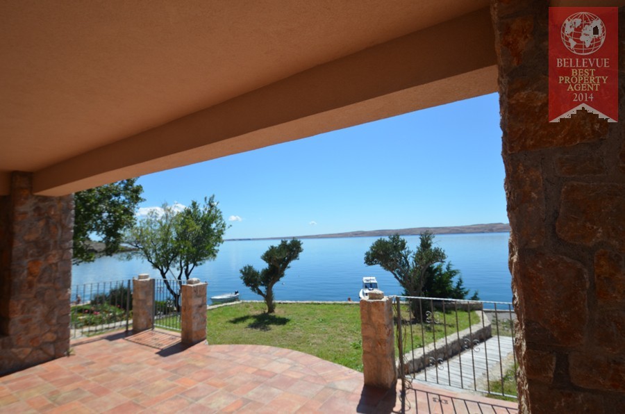 Mediterrane Villa direkt am Meer, Nähe Karlobag, Foto 3