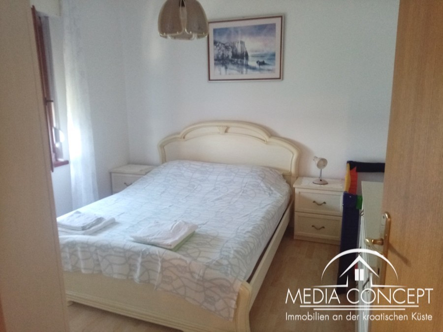Familienhaus mit 2 Wohnungen - 1. Reihe am Meer, Baric Draga, Foto 12