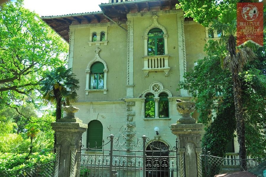 Repräsentative Villa aus Jahrhundertwende in der ersten Reihe zum Meer, Lovran, Foto 6