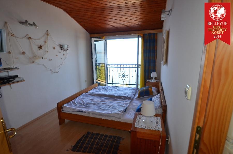 Erste Meereslinie – Freistehendes Haus mit vier Ferienwohnungen und hervorragendem Investitionspotenzial, Crikvenica, Foto 11