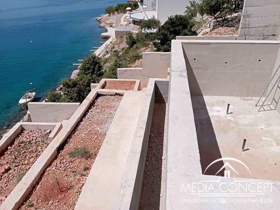 Villa in der erste Reihe am Meer mit eigenem Bootssteg, Karlobag, Foto 10